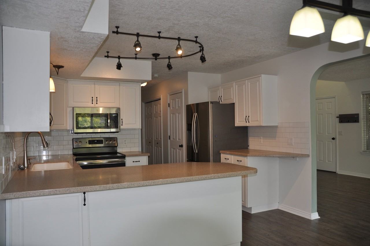 752 E Village Way - Photo 6 of 20