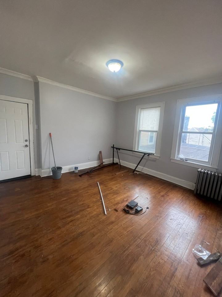 4 Eaton Pl - Photo 2 of 4