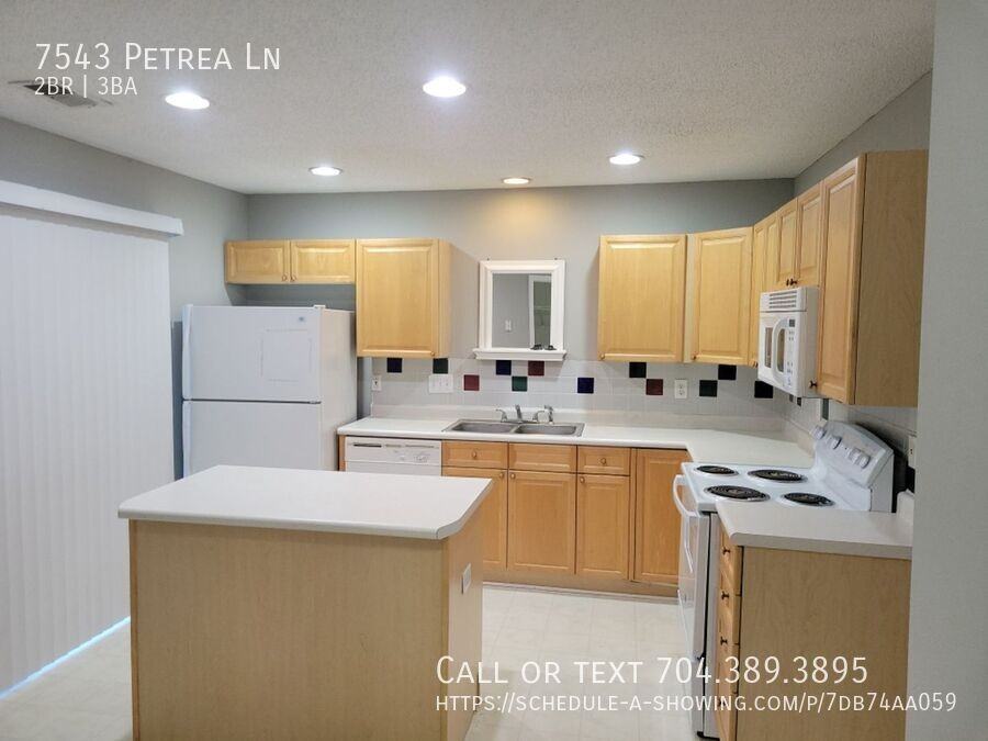 7543 Petrea Ln - Photo 7 of 24