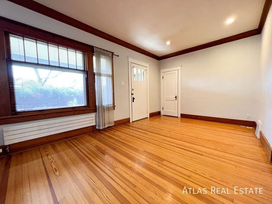 1014 Garfield St - Photo 5 of 27