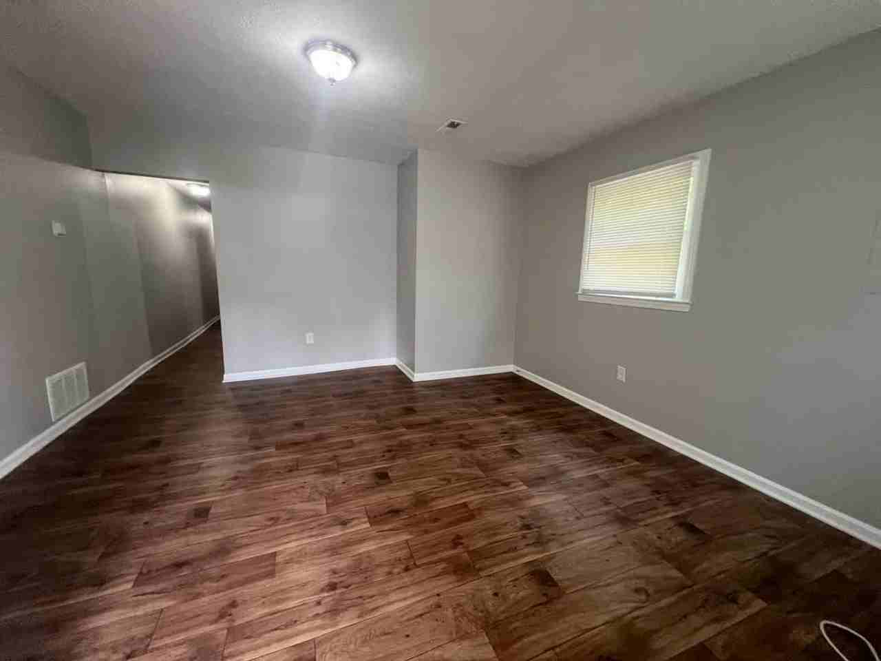 451 Chestnut St #B - Photo 2 of 6