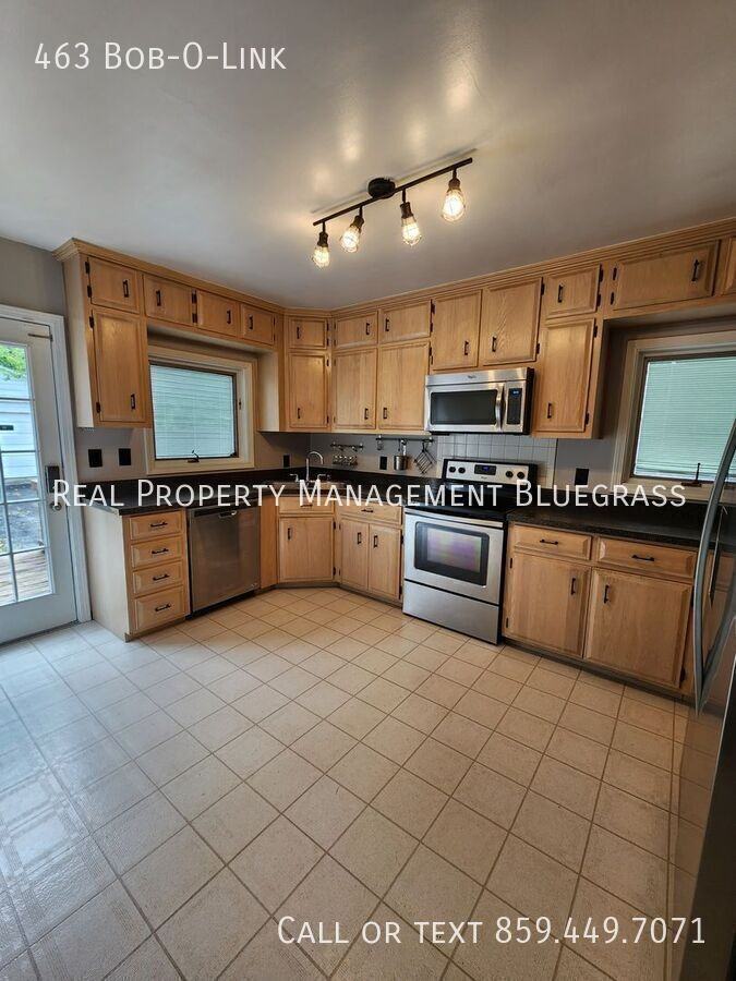 463 Bob O Link Dr - Photo 5 of 20