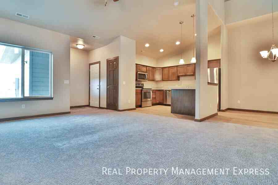 5425 S Seville Pl - Photo 5 of 25
