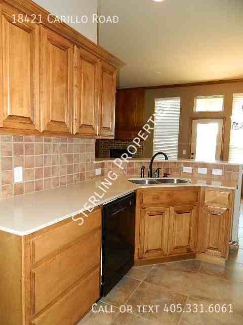 18421 Carillo Rd - Photo 5 of 24