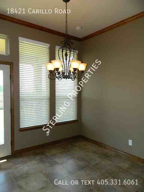 18421 Carillo Rd - Photo 6 of 24