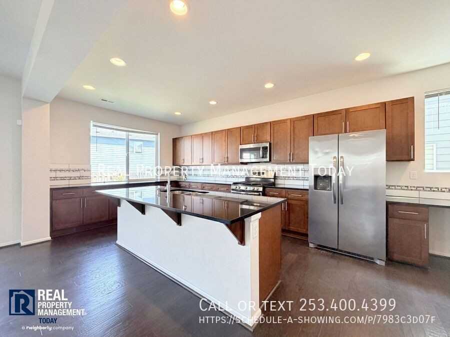 2113 196th Street Ct E - Photo 2 of 38