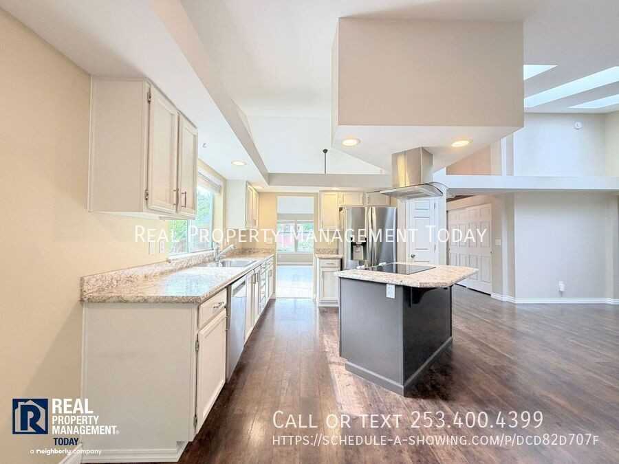 609 Cherry St E ##E. - Photo 5 of 33