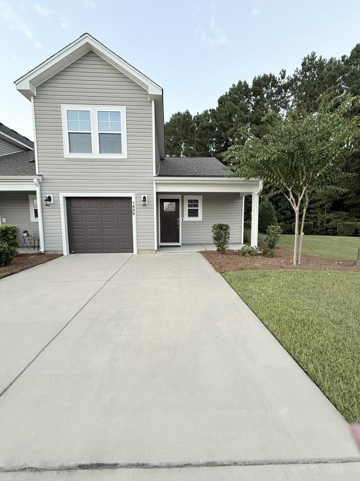 140 Machrie Loop Unit D - Photo 2 of 36