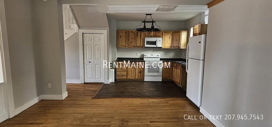 206 Maine Ave #1 - Photo 7 of 21