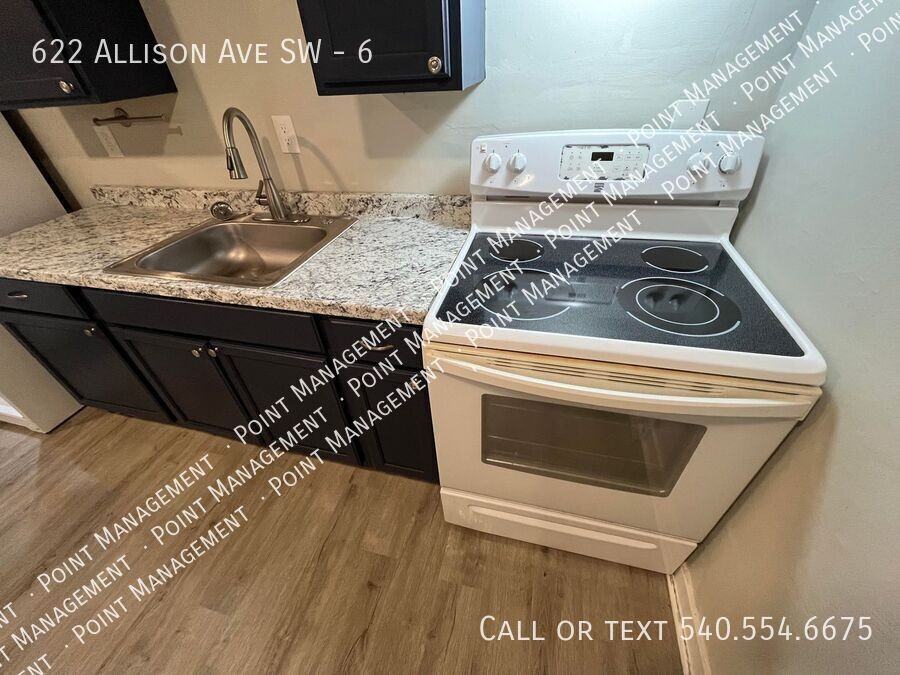 622 Allison Ave Sw #6 - Photo 3 of 10