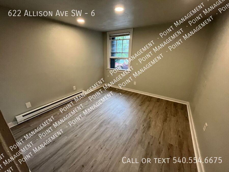 622 Allison Ave Sw #6 - Photo 5 of 10