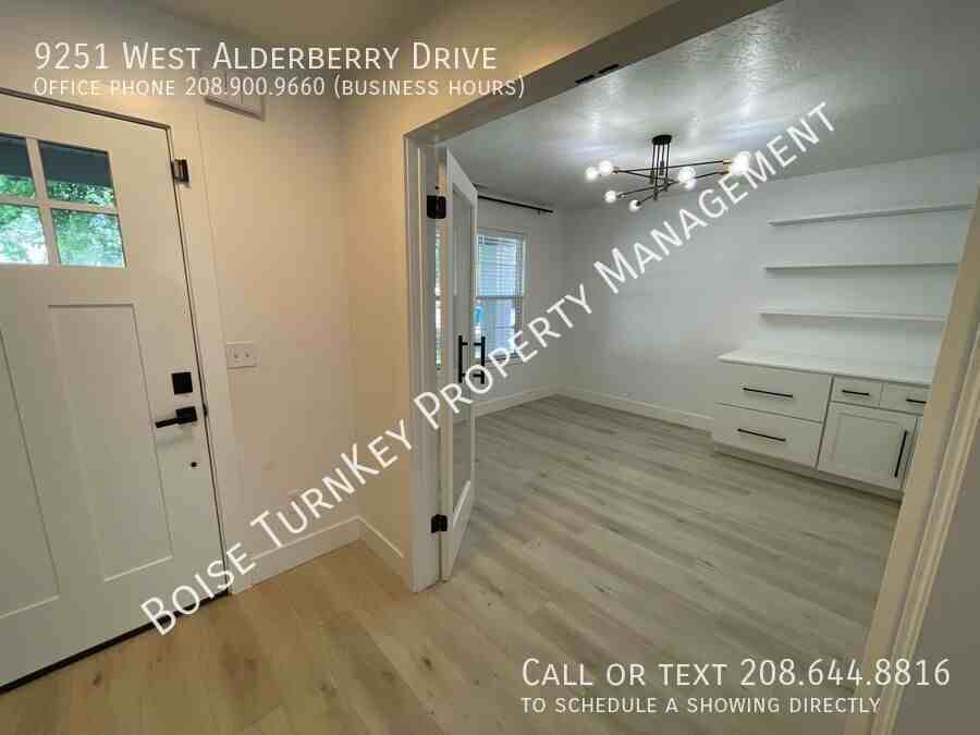 9251 W Alderberry Dr - Photo 3 of 50