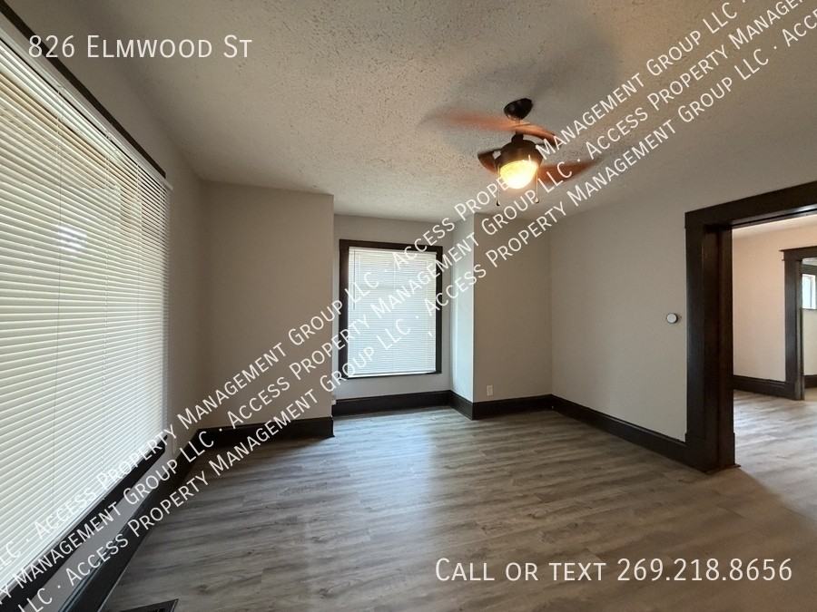 826 Elmwood St - Photo 5 of 21