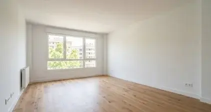 200 N Main St - Photo 2 of 4