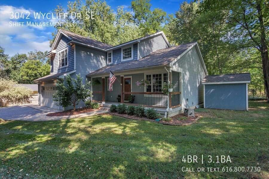 3042 Wycliff Dr Se - Photo 2 of 20
