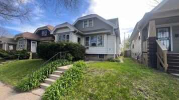 featured image of 3328 N 38th St #UPPER