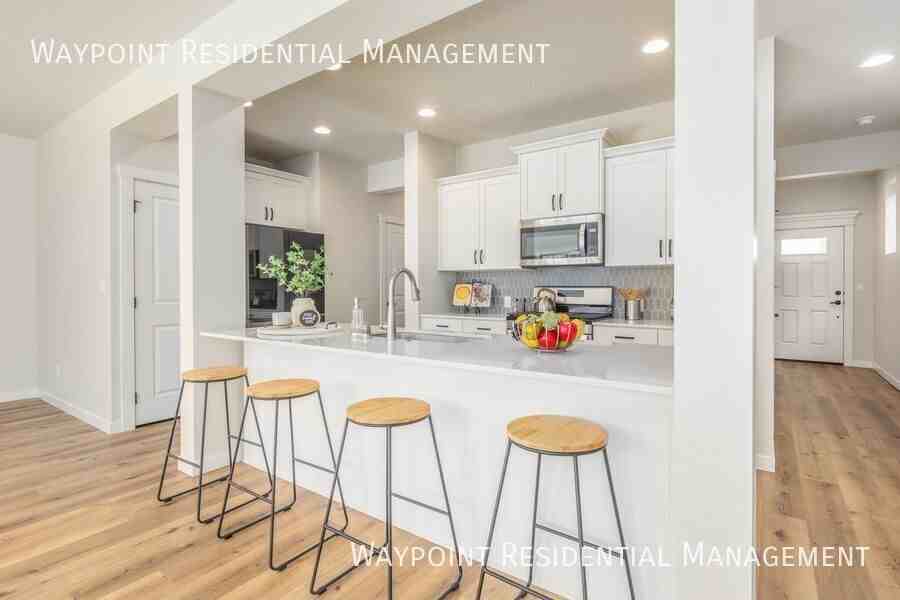 3376 Nw 14th Ave - Photo 5 of 34
