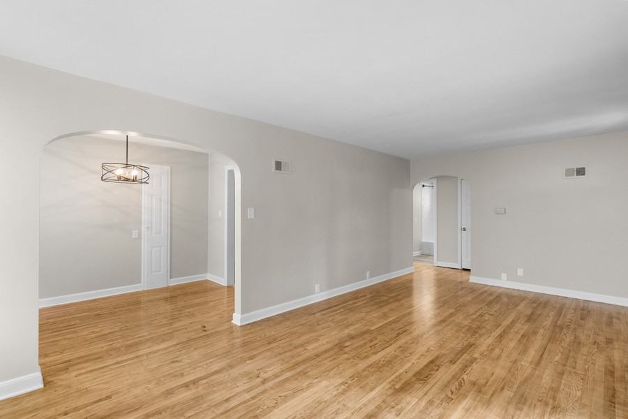 W63N399 Hillcrest Ave - Photo 2 of 21