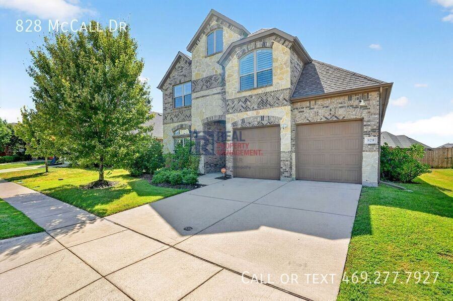 828 Mccall Dr - Photo 2 of 42