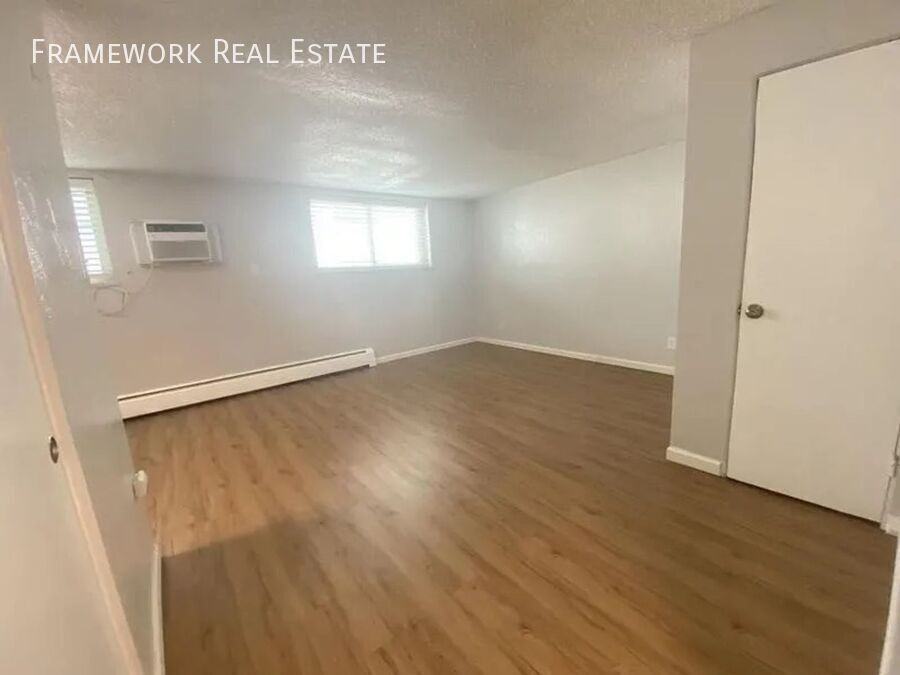 1420 Moline St #1420-105 - Photo 5 of 7