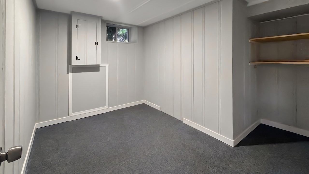 3305 Moravia Rd - Photo 3 of 32