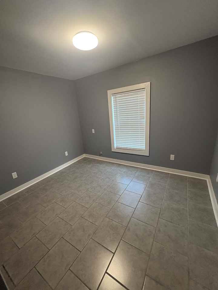 2825 Union St - Photo 3 of 10