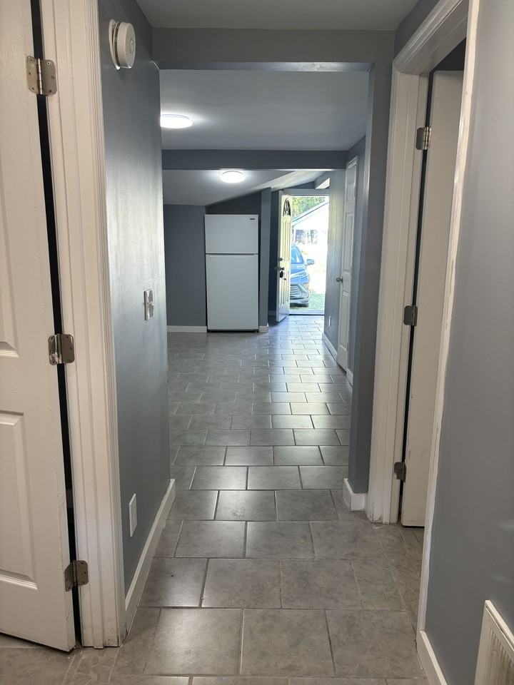 2825 Union St - Photo 6 of 10