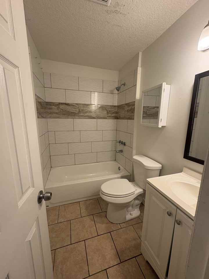 2825 Union St - Photo 7 of 10