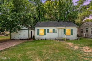 featured image of 2622 Lamar St