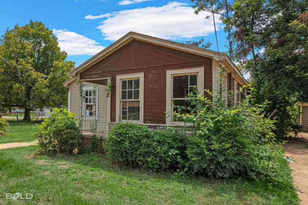 314 Kelly St - Photo 2 of 15