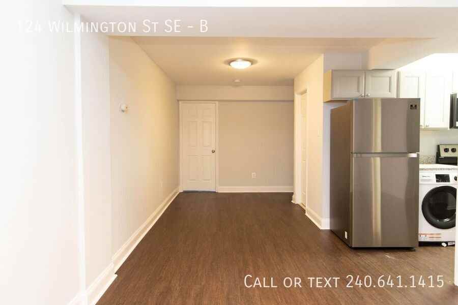 124 Wilmington Pl Se #B - Photo 2 of 21