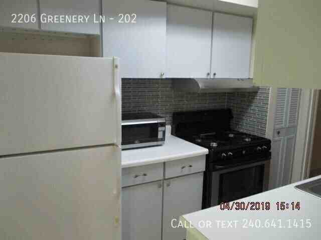 2206 Greenery Ln #202 - Photo 7 of 22
