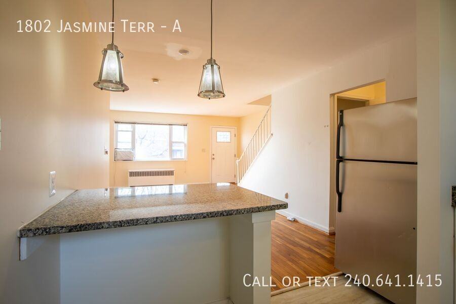 1802 Jasmine Ter #A - Photo 6 of 18