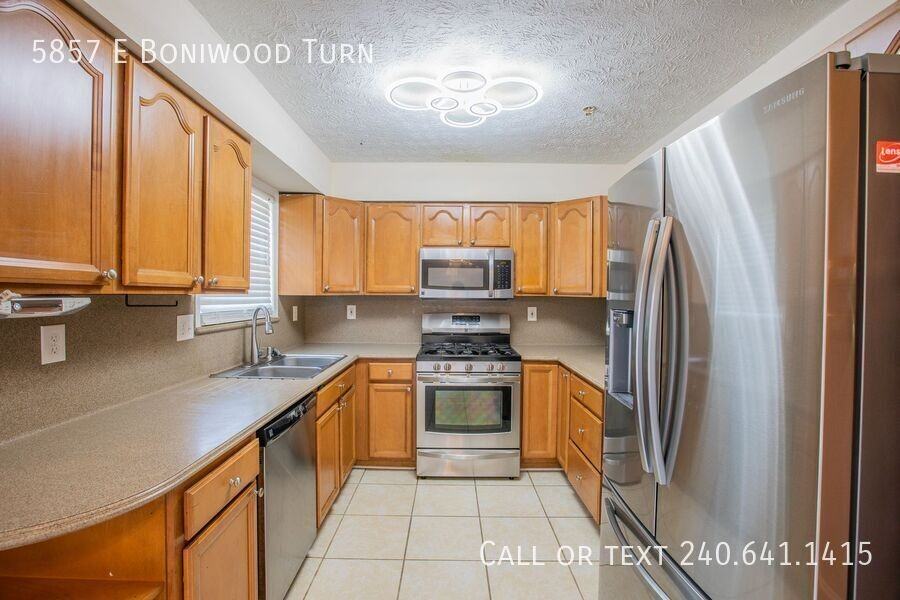 5857 E Boniwood Turn - Photo 7 of 30