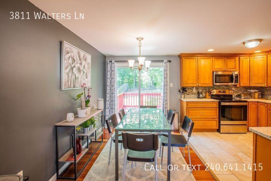 3811 Walters Ln - Photo 5 of 32