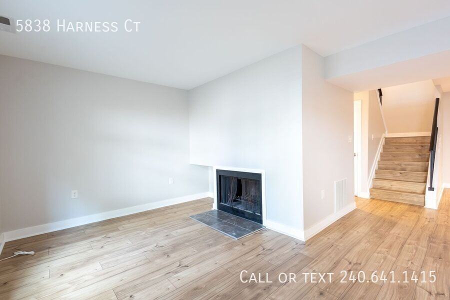 5838 Harness Ct - Photo 3 of 29