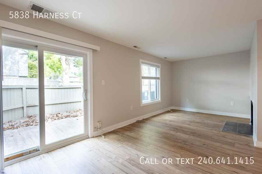 5838 Harness Ct - Photo 4 of 29