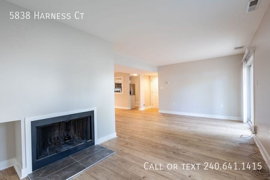 5838 Harness Ct - Photo 5 of 29