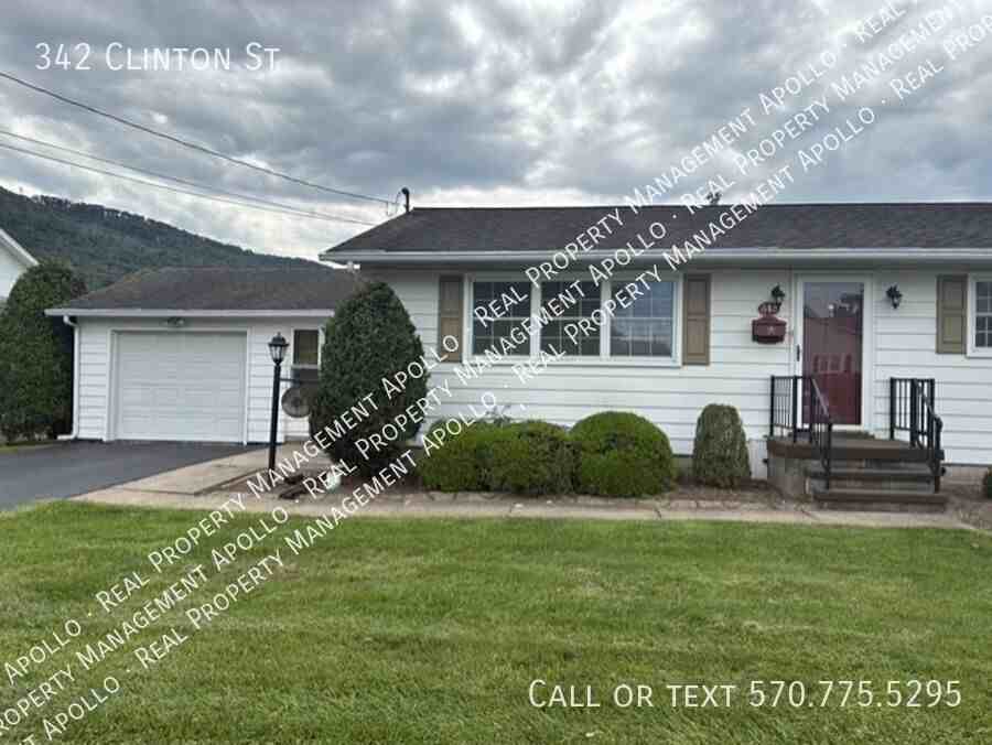 342 Clinton St - Photo 3 of 22