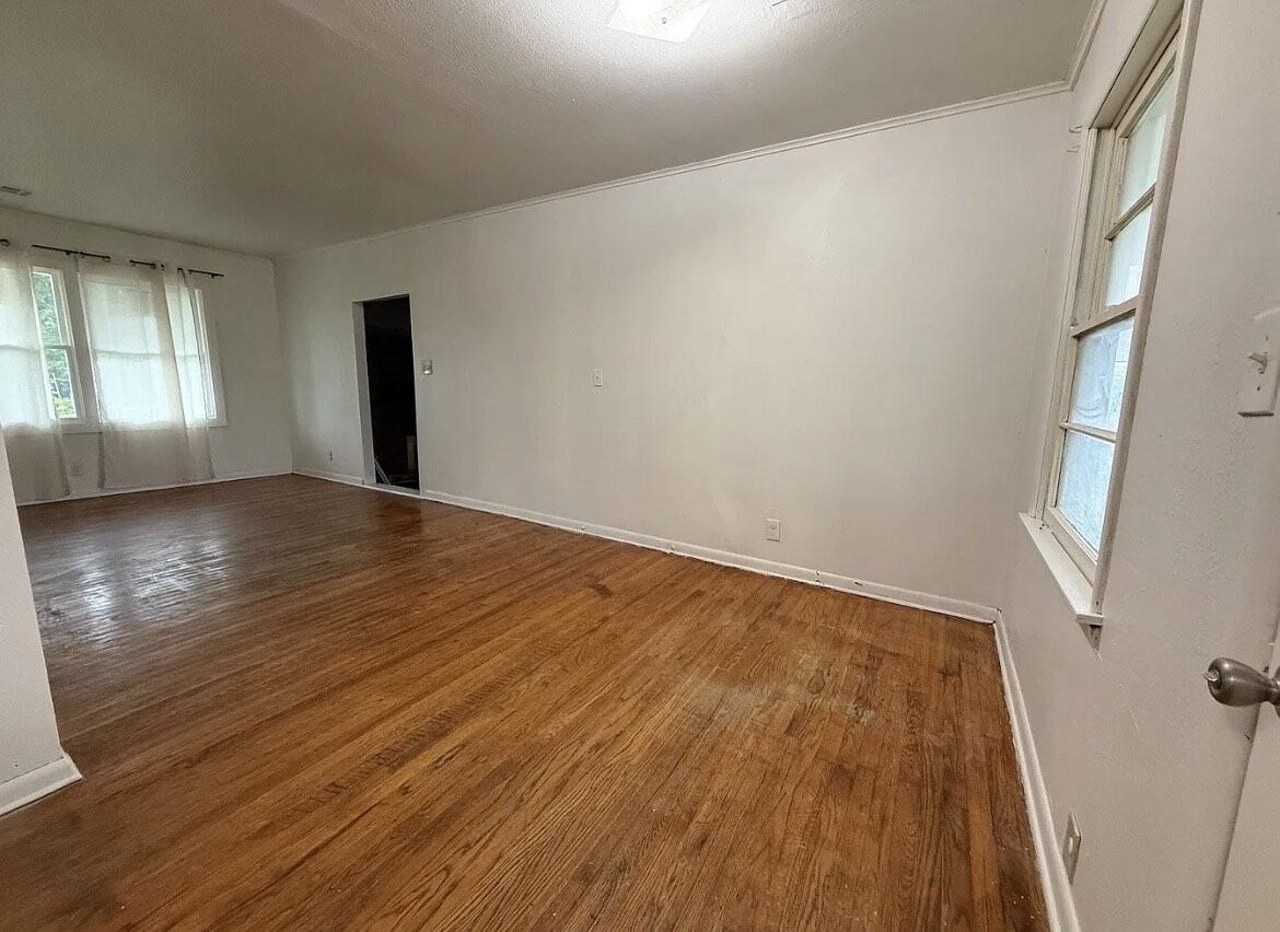 317 N Atlanta St - Photo 3 of 14