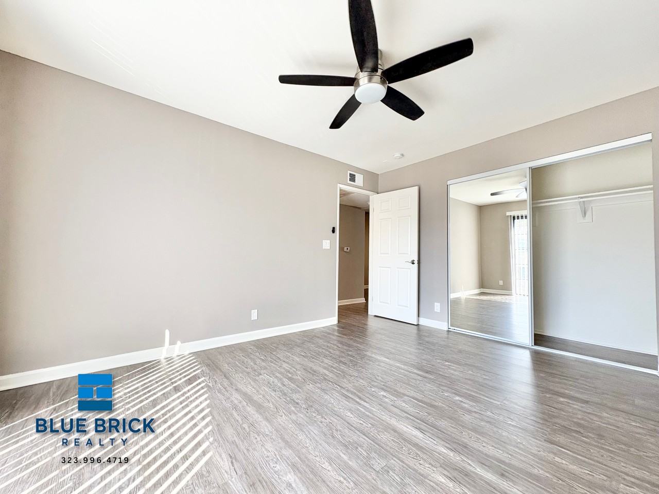 6202 Fulton Ave #202 - Photo 5 of 8