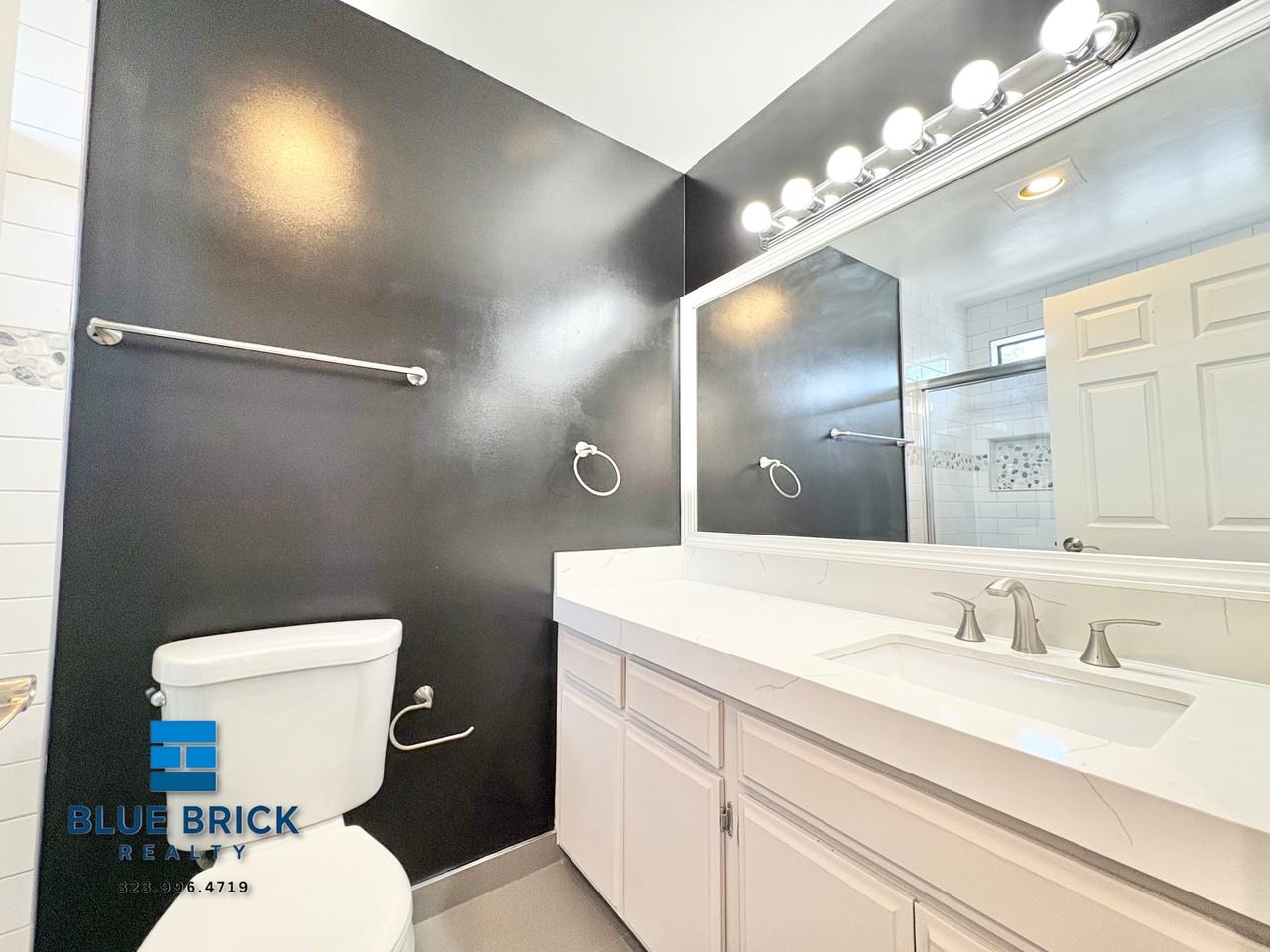 6202 Fulton Ave #202 - Photo 7 of 8