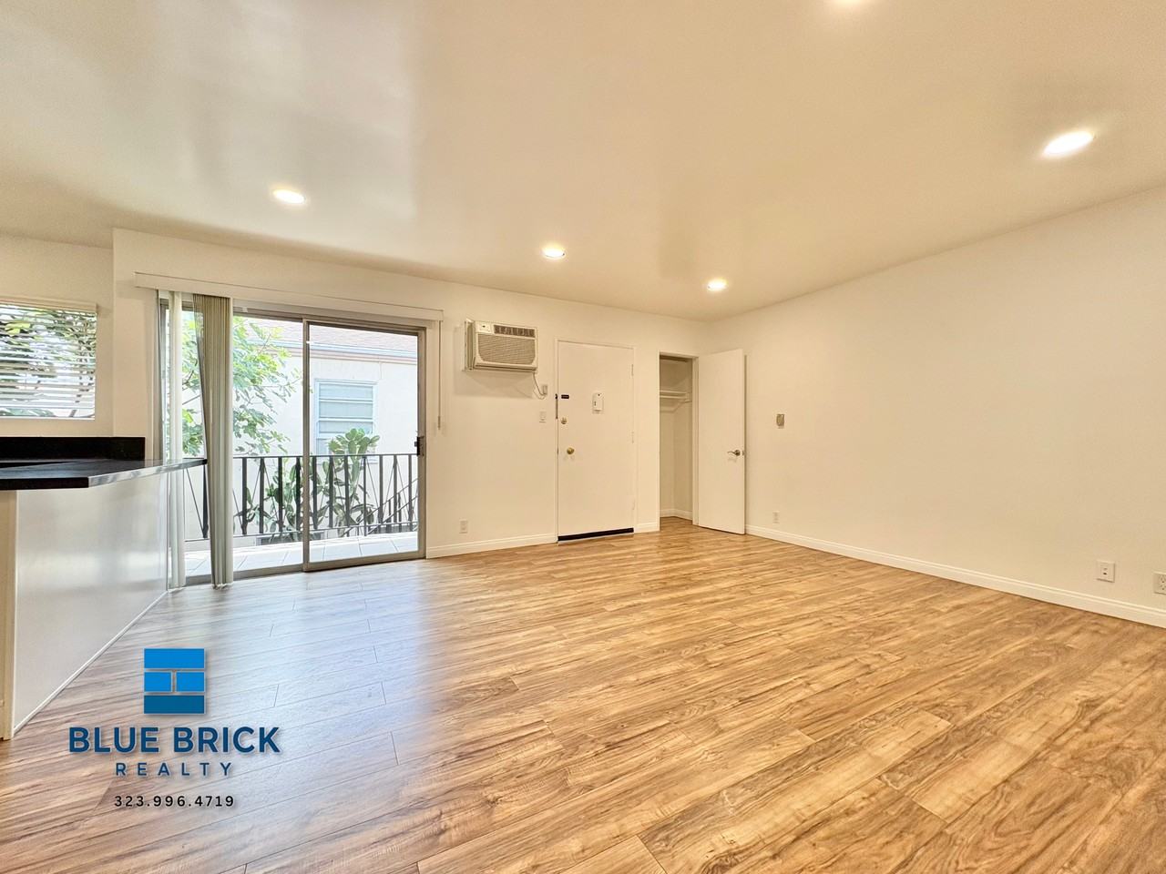 817 S Bedford St #4 - Photo 6 of 14