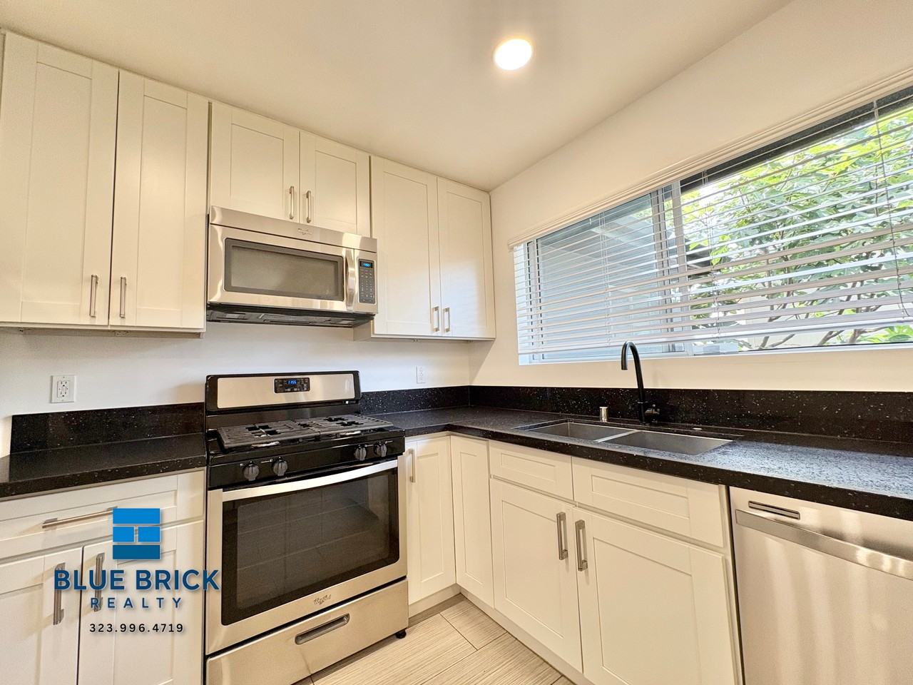 817 S Bedford St #4 - Photo 5 of 14