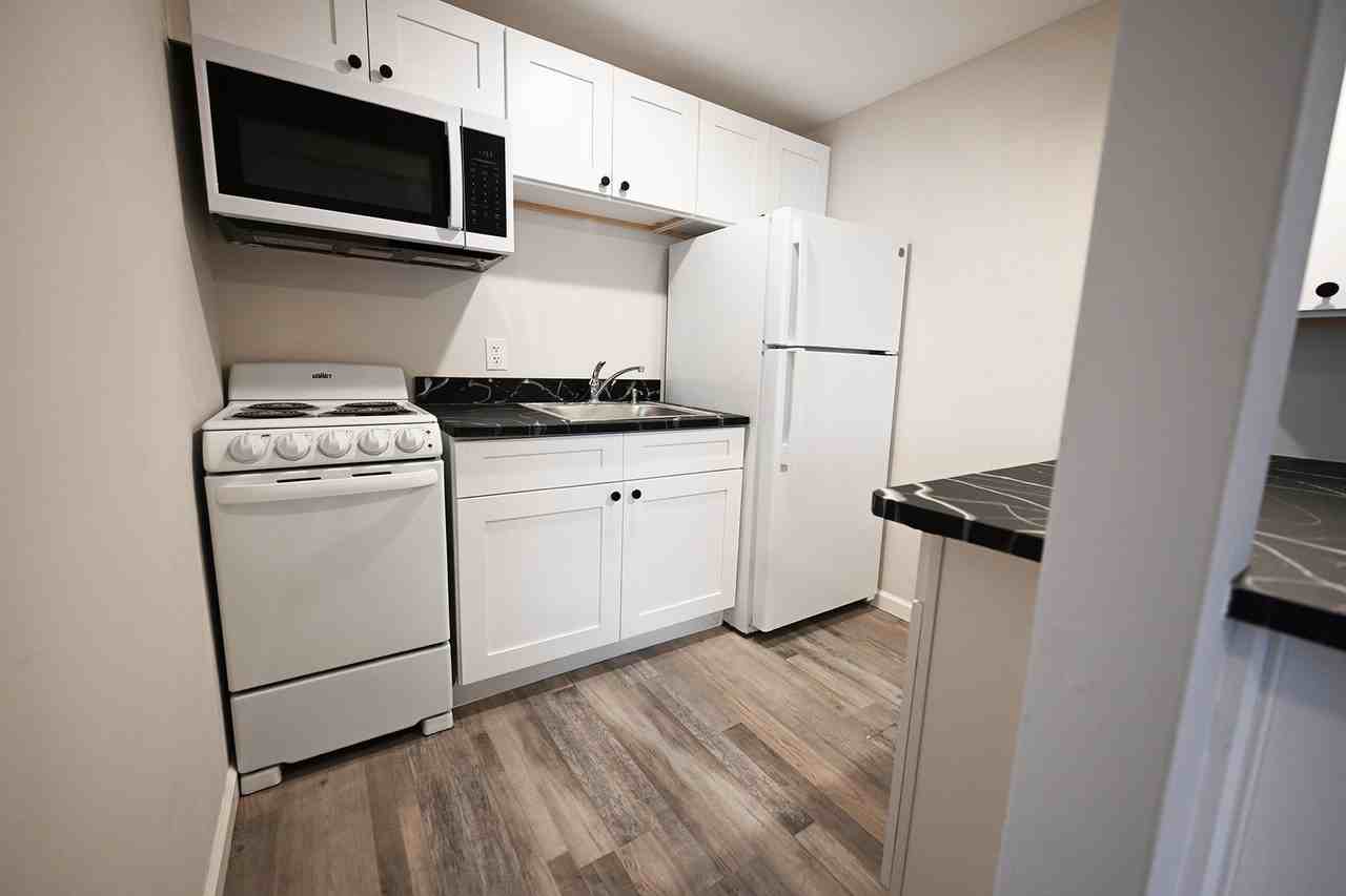 227 Hillside Cir #13 - Photo 5 of 16