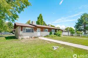 featured image of 266 N 300 W #266