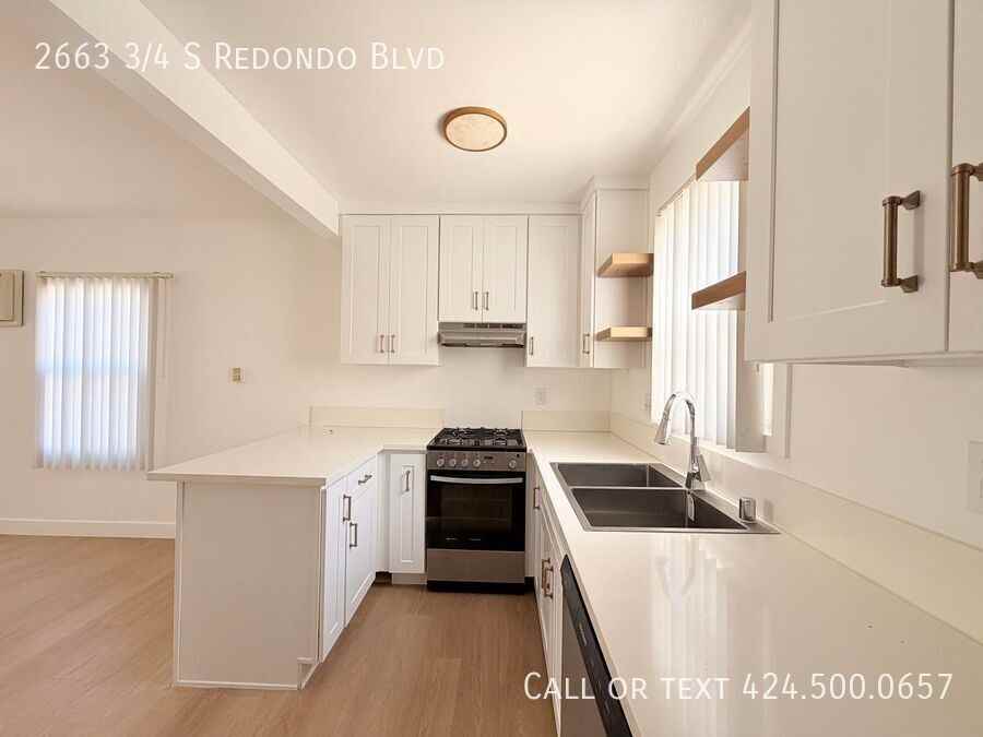 2663 3/4 S Redondo Blvd