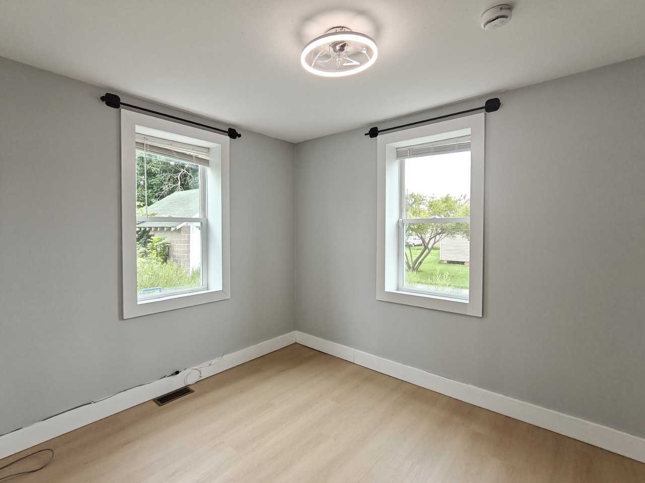51 Lakeview Ave #A - Photo 7 of 11