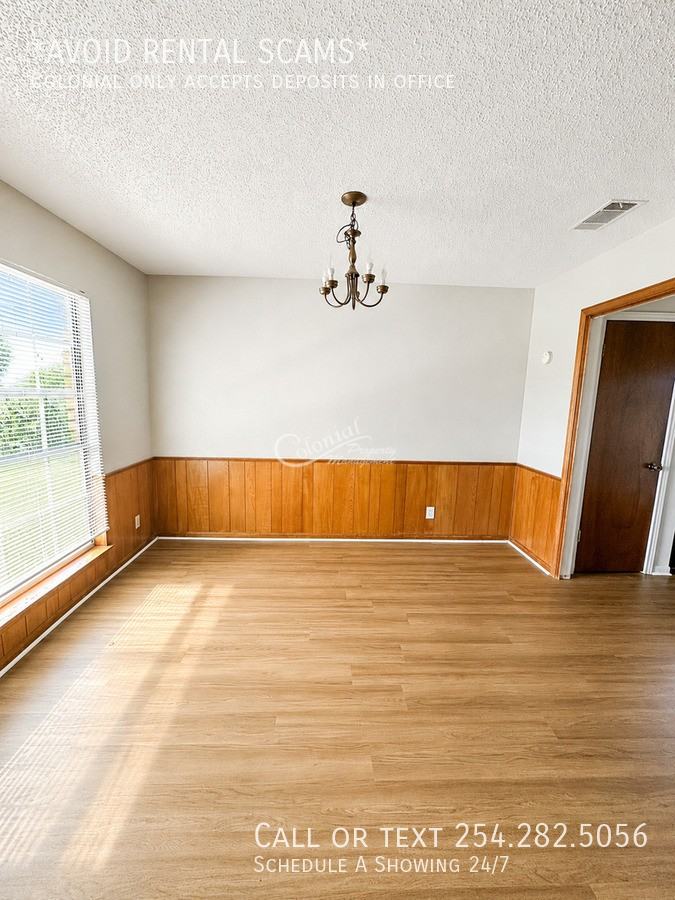 1808 Edgefield St - Photo 4 of 14