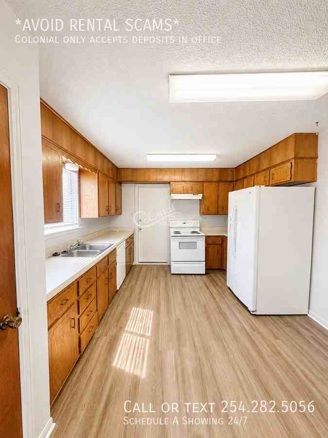 1808 Edgefield St - Photo 5 of 14